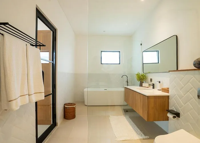 Leva - Luxury 3br Appartement Jimbaran